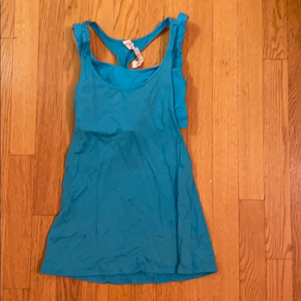 Lululemon tank with built in bra - Size 2